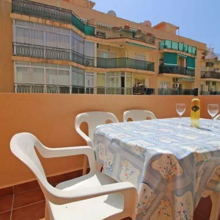Sleeps 5 Air Con Wifi *