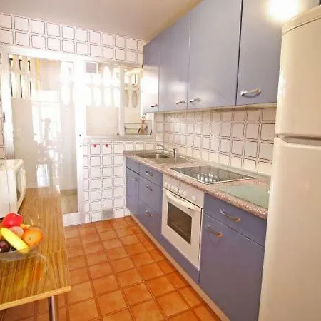 Sleeps 5 Air Con Wifi شقة