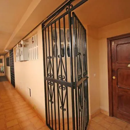 Appartamento Sleeps 5 Air Con Wifi