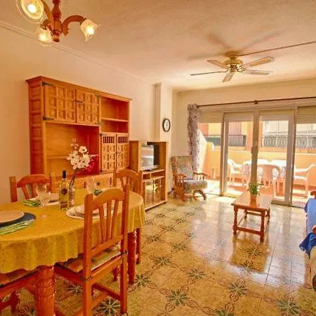 Appartamento Sleeps 5 Air Con Wifi Calpe