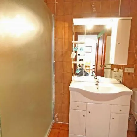 Sleeps 5 Air Con Wifi Appartamento Calpe